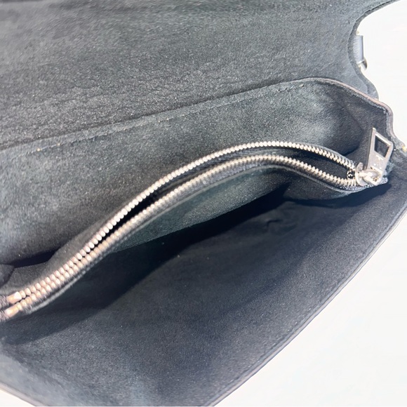 Louis Vuitton Reverse Monogram Kabuki Pochette Black - Picture 12 of 16